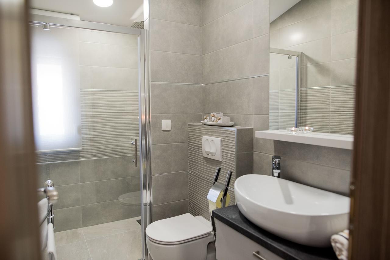 Lct Blue Lions Apartments Podstrana Kültér fotó