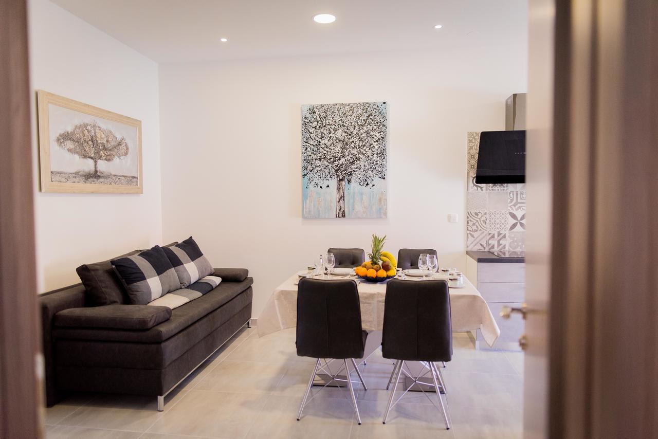 Lct Blue Lions Apartments Podstrana Kültér fotó