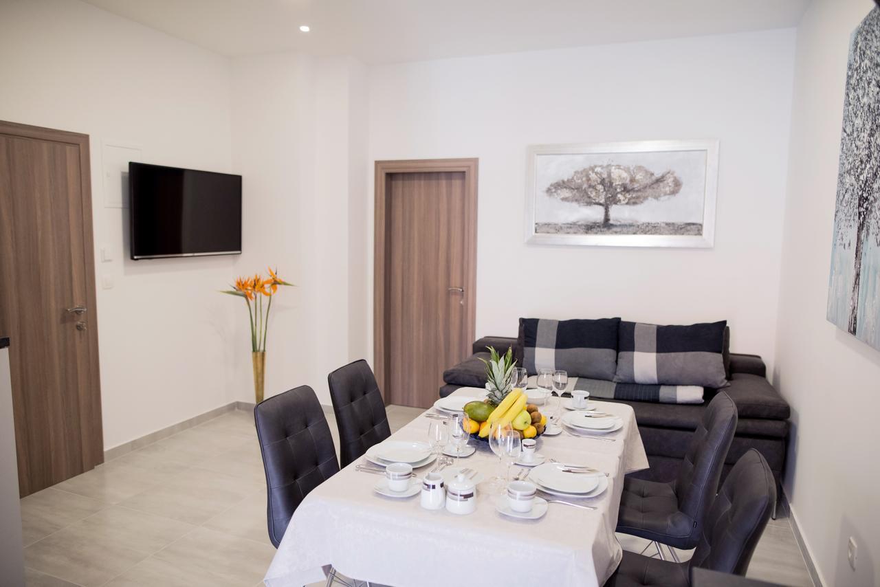 Lct Blue Lions Apartments Podstrana Kültér fotó