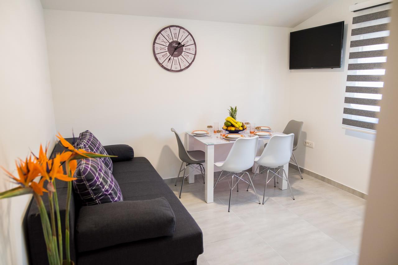 Lct Blue Lions Apartments Podstrana Kültér fotó
