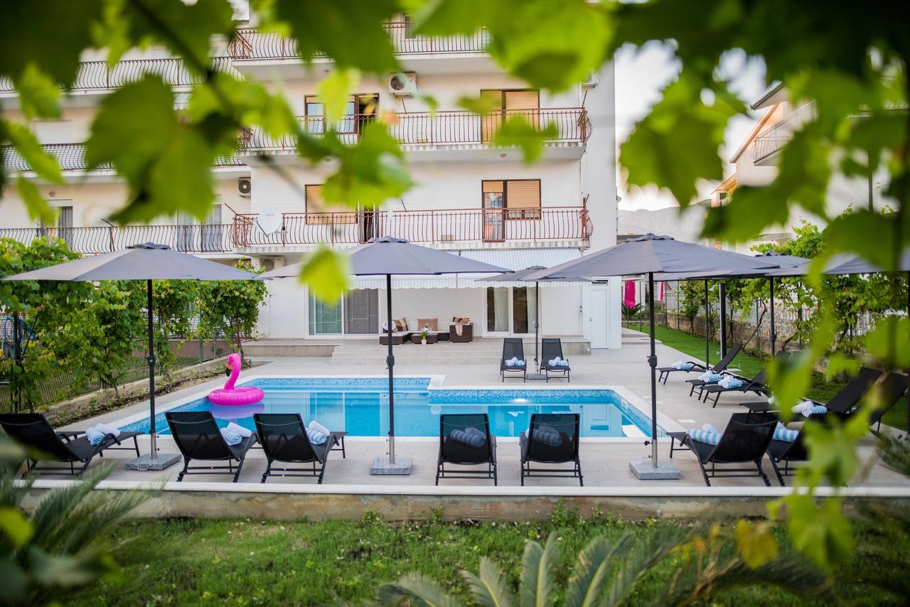 Lct Blue Lions Apartments Podstrana Kültér fotó