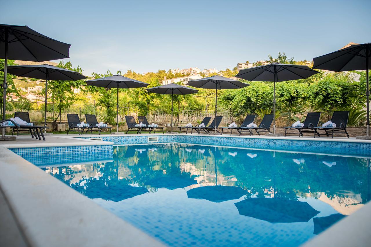Lct Blue Lions Apartments Podstrana Kültér fotó